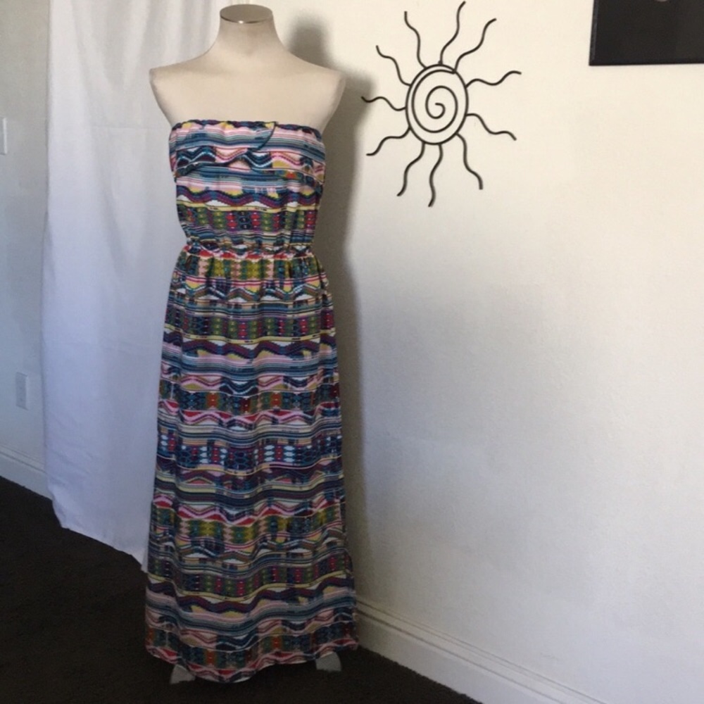 🌼Speed Control Tube Aztec Print Maxi Dress